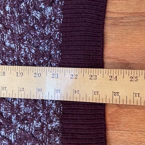 Woman’s Petite Medium Sweater Striped St Johns Bay - Picture 8 of 9